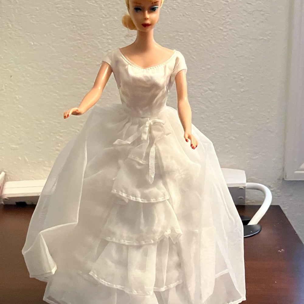 Mattel Vintage Outfit Only Barbie Bride’s Dream #947 Wedding Gown (1963–64)